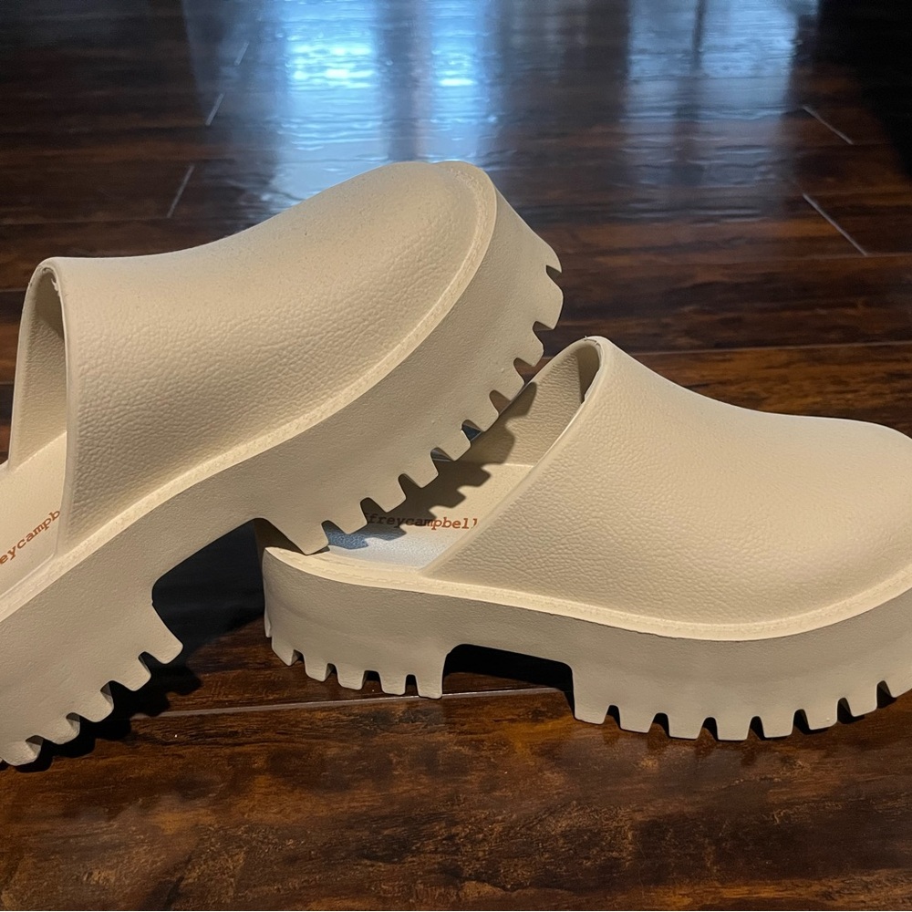 Jeffrey Campbell Cream Mules